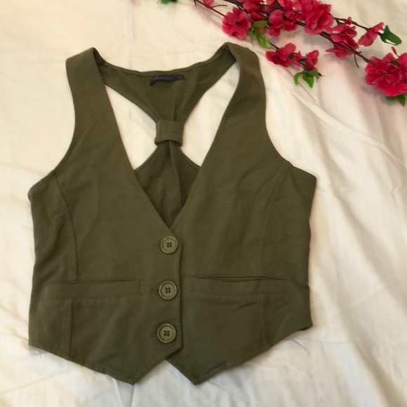 Song made for you Jackets & Blazers - 4/30$$ Army Green Crop Vest